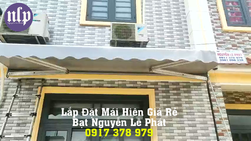 Báo giá mái hiên quay tay tại tphcm