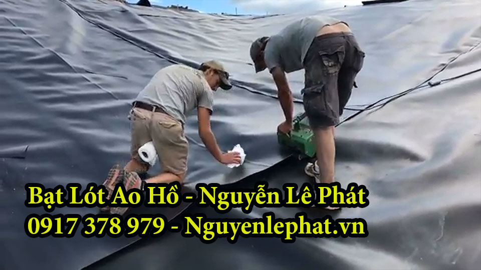 bat-lot-ao-ho-nuoi-ca-bat-hdpe-chong-tham-ho-tom