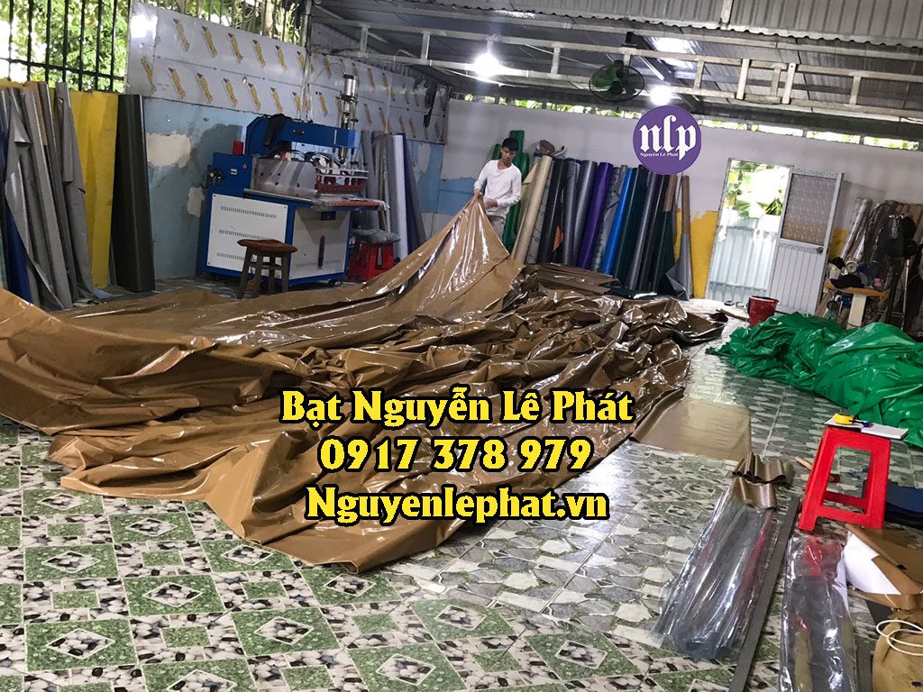May Vải Bạt Dù Che Nắng Mái Xếp Mái Kéo Ngoài Trời Tại Đắk Nông