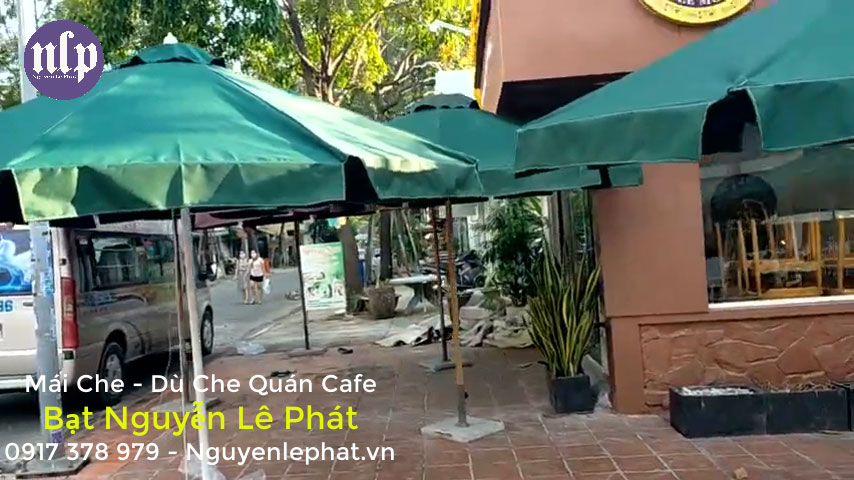 Báo giá bán dù che nắng mưa ngoài trời cho quán cafe giá rẻ tại Thuận An