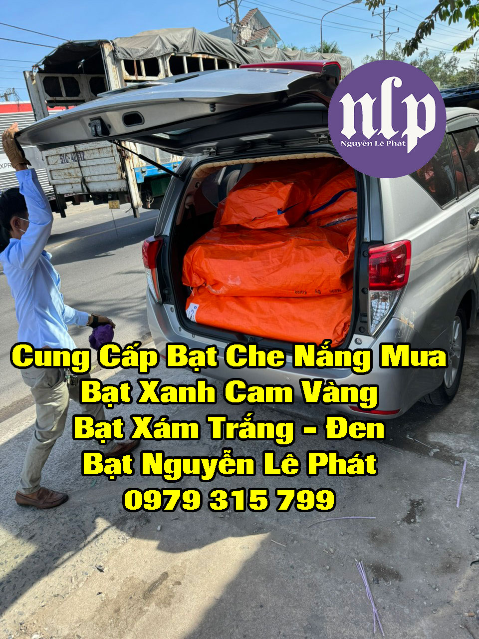 Bạt xanh cam mỏng, nhẹ, dẻo dai thường dùng để che nắng mưa