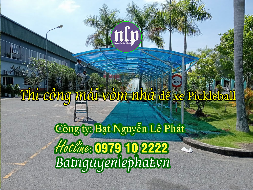 Thi Công Lắp Bạt Mái Che Sân Pickleball Tennis Bình Dương